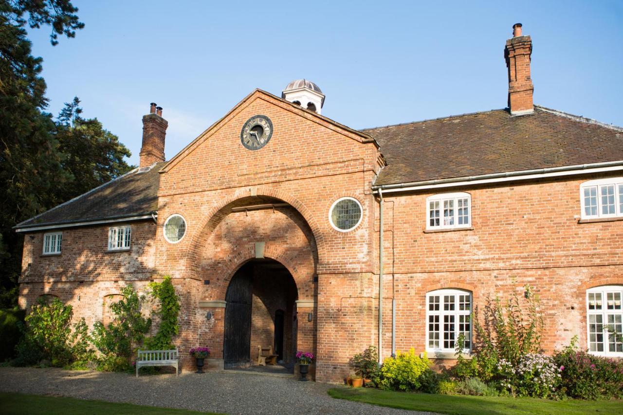 Henley Hall, Лудлоу Экстерьер фото